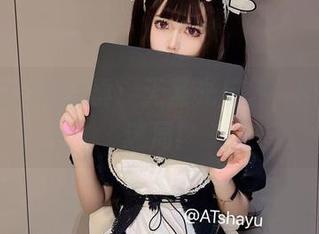 AT鲨的白裙写真：无圣光反转，陷入光影迷局！