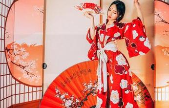 GIRLT果团网 – 王语纯的万圣节奇遇记：从黑夜中散发的套图魅力！