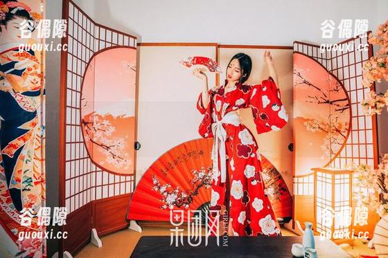 GIRLT果团网 - 王语纯的万圣节奇遇记：从黑夜中散发的套图魅力！