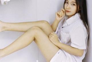 GIRLT果团网 – 看龚玥菲的裤里丝，图片让我联想到了‘什么才是生活的真谛’…答案就是：她的漂亮！