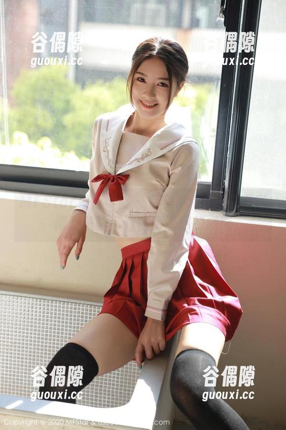 MFStar模范学院 - 奈美nana的午夜高跟鞋美图：隐秘而诱惑的瞬间