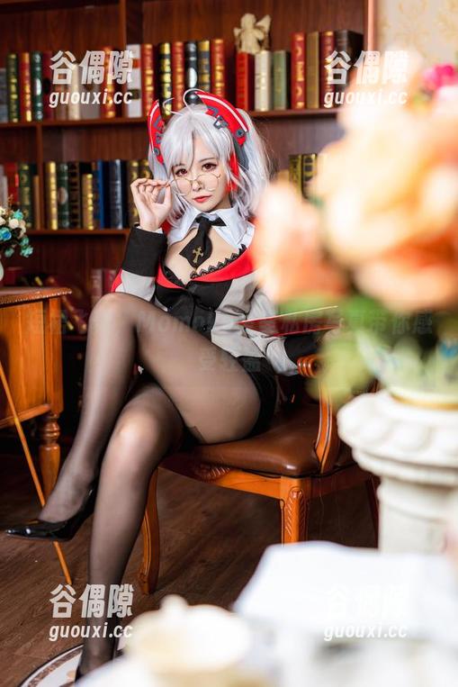短裙飞舞，Momoko葵葵私房写真带你感受轻盈
