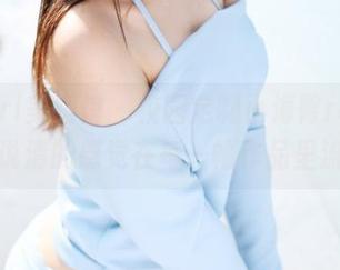 MyGirl美媛馆 – 校园定制小海臀rena，难以说清的感觉在每一幅作品里流淌。