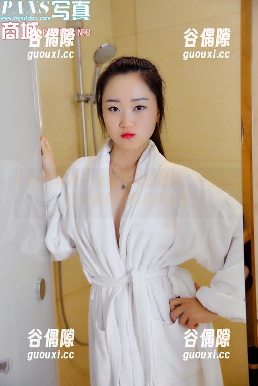 PANS写真 - 连衣裙里的露露：一组美图，让人瞬间觉得春风十里！