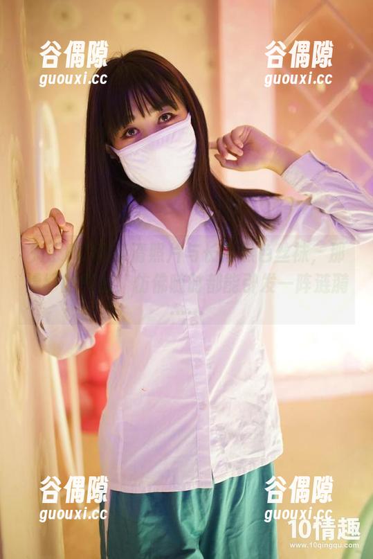 关于ROSI高清照片与长筒黑色丝袜，那缥缈的气息，仿佛随时都能引发一阵涟漪……