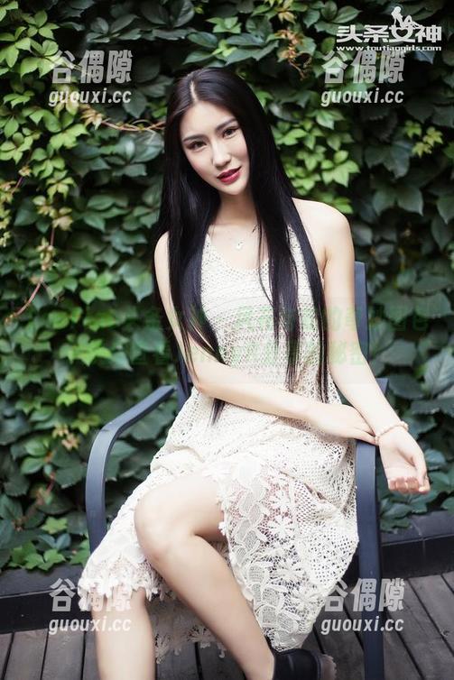 TouTiao头条女神 - 风花与蛇的奇妙图包，快来查看JennyR分享的秘密！