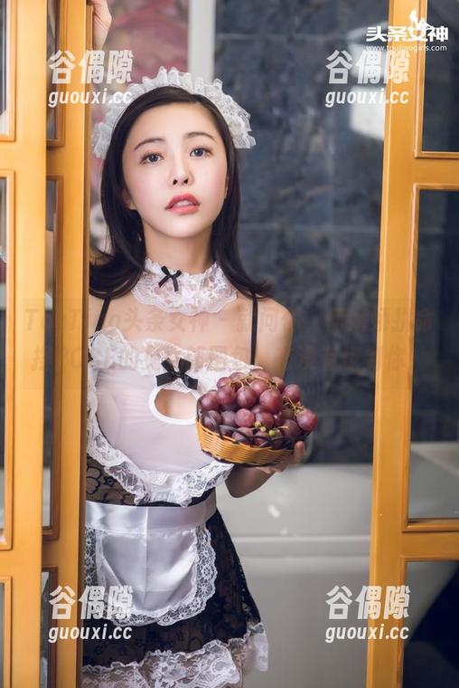 TouTiao头条女神 - 就问你，何娇娇拼命摆POSE的兔女郎图包，有没有撩到你！