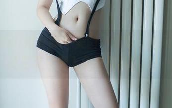TuiGirl推女郎 – 美图不藏私，何何夕的美足带你进入免费放送模式！