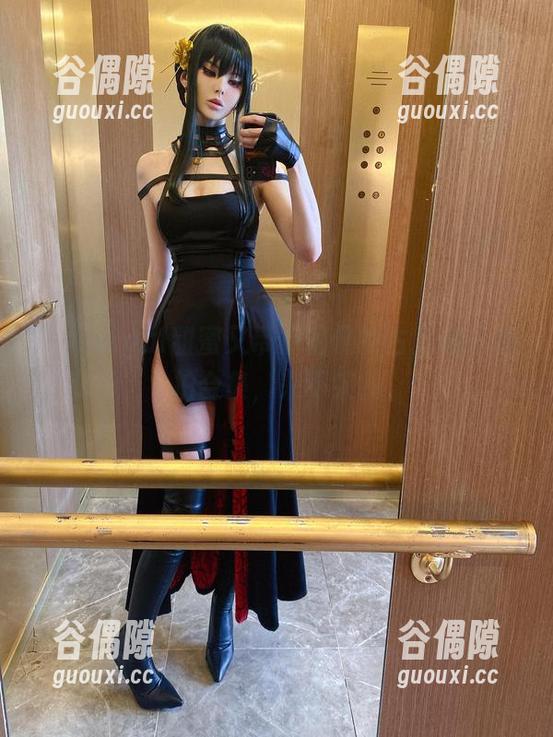 Vinnegal Vinnegal甜蜜又带点暗礁的古见硝子私拍合集,来不来?