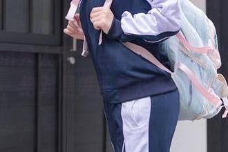 Xiuren秀人网 – 当Elise谭晓彤遇上双人写真，绝对是美图与欢乐的完美结合！