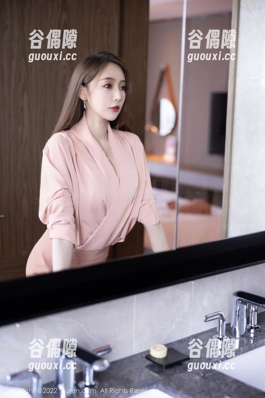 Xiuren秀人网 - Nic妮可可穿连体衣：揭开那些不为人知的写真瞬间合集