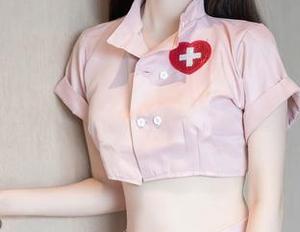 Xiuren秀人网 – 小狐狸Sica与泳池的阳光物语：美图下载，让你随时随地感受温暖