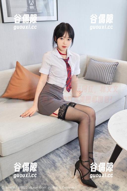 Xiuren秀人网 - 修女也玩网红，林文文带你领略“修道”的另类美图和图包！
