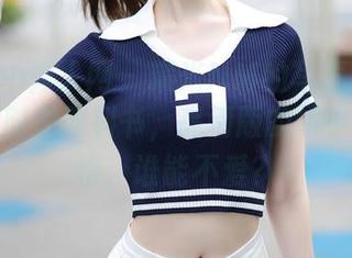 Xiuren秀人网 – 糯米NM的写真简直成了短裙时尚教科书，高清版的娇小玲珑风格，谁能不爱？