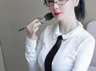 Xiuren秀人网 – 壁纸界的新宠——绯月樱的美足，来感受一下柔软与精致！