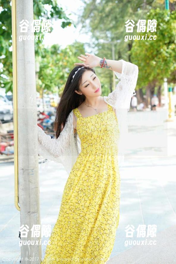 YouMi尤蜜荟-心妍小公主 YouMi尤蜜荟 - 爱上心妍小公主吊带写真!每一张壁纸都在悄悄告诉我“该换衣服了!”