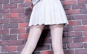 beautyleg – 在Iris的女仆全套图集中，打扫的同时能提高你的审美格调！