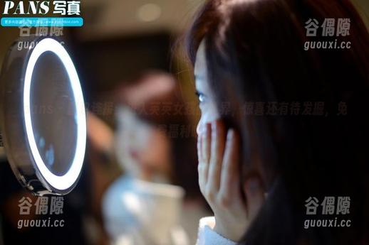 pans - 图包连接：进入英英女孩的世界，惊喜还有待发掘，免费福利哦！
