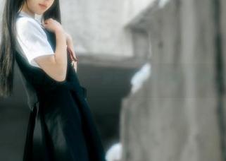 rua阮阮的课间阳光——那些年红色校服下的写真记忆