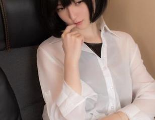 封面级别！一小央泽豹纹高清美图，简直是一种灵魂的洗礼。