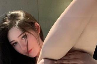 微密圈 – 不爱笑的赛琳的牛仔裤在线美图，穿上它，街头就是T台！