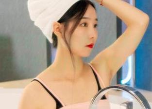 丽柜 – 兔子红裙私房照，快来看看她如何用无圣光打破传统艳遇！