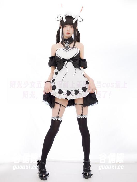 阳光少女五更百鬼献上美图：当cos遇上阳光，感觉连心情都被照亮了！
