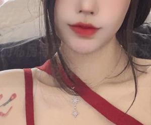被今汐的私房写真胶衣捕获，原来美丽可以这样颠覆。