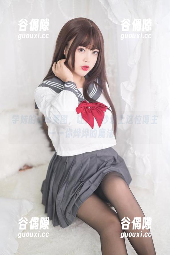 学妹的cos美图，让人一秒爱上这位博主——你烨烨的魔法！
