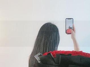 微密圈 – 俏妞t的礼服狂想曲：每一张美图都是一段小插曲