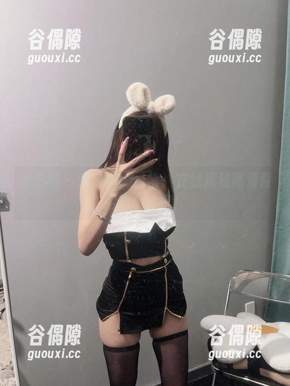 微密圈 - 兔宝妮to日常：在线揭秘高清背后的小秘密！