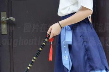 初夏女神 – 图片在线，点点跟潮流风一起Laughoutloud，谁说不能潮？