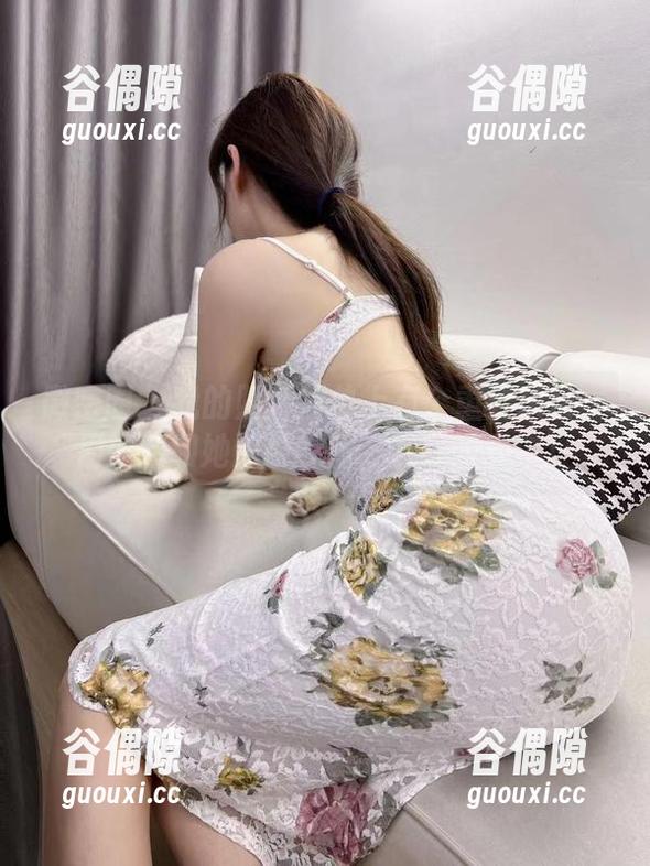 微密圈 - 我的照片清单上有个重要项目：周妍希和她那条红裙，在线观看中！