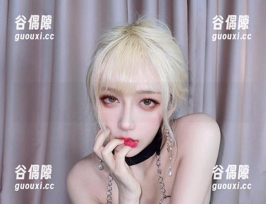啾小妍Deer春游特辑：泳衣写真集让水都忍不住流口水！