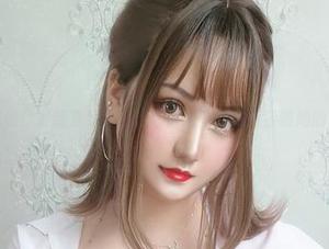 红裙女神降临！最新夏鸽鸽不想起床原图，感觉要被她的光芒晃到啦