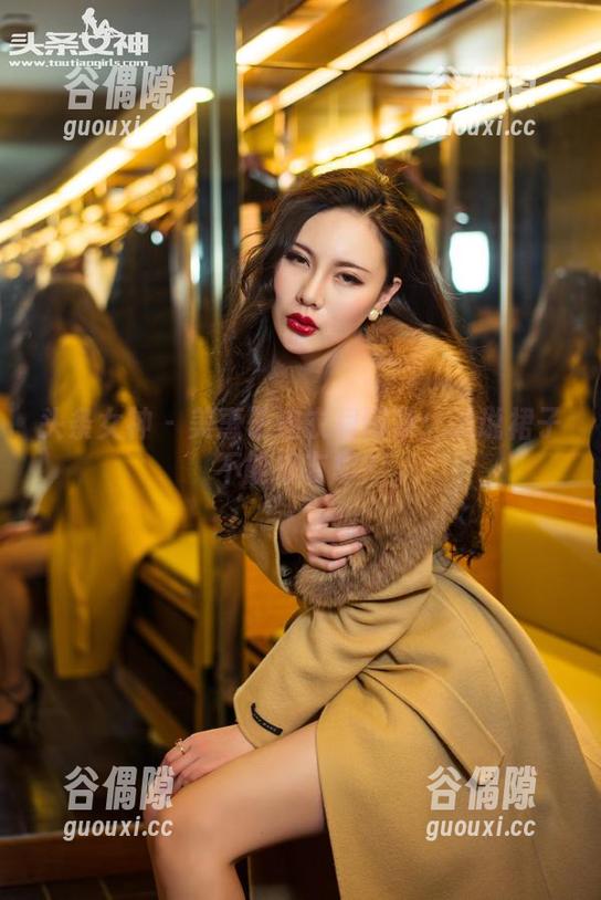 头条女神-美惠子 头条女神 - 美惠子连衣裙图集:谁说裙子不能很有趣?