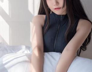 宅夏yoko空姐套图：这个夏天免费享受飞行的乐趣！