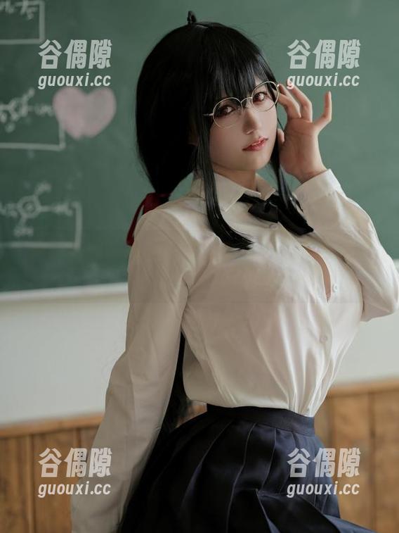 少女前线的私拍图包：小仓千代w与她的ZB26暗影游戏