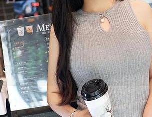 尤蜜荟 – YOYO优优进军校园写真界：我的高清美照，怎么能让你一个人欣赏？