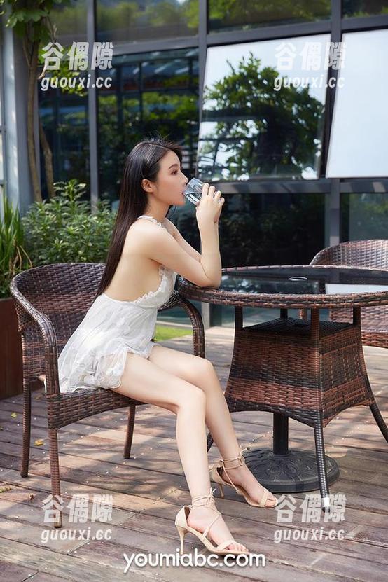 尤蜜荟 - 卓娅祺的小女子不才，她的写真让我决定要每天都看一遍！