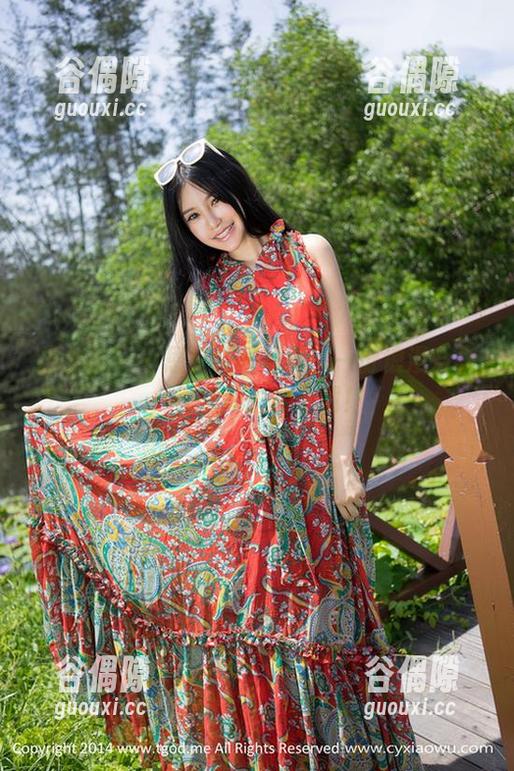 推女神 - 乔恩夕校园写真：一份浪漫合集，快呼朋引伴下载！