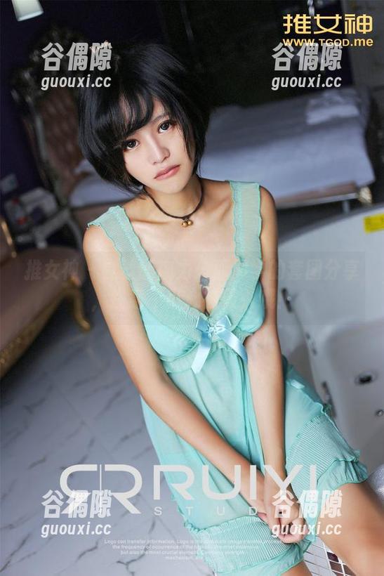 推女神 - 白丝的魔力：潇同学的套图分享，注意不小心被吸引哦！
