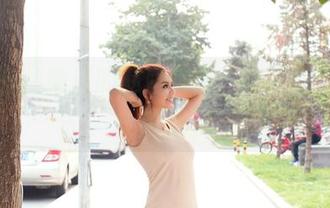 推女郎 – 陆瓷的私房美图，裸足里的温柔碰撞
