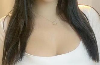 微密圈 – 是可馨吖在这里！纯白写真集更新，你准备好心动了吗？