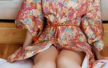 果团网 – 一边欣赏甜Abby兔女郎的原图写真，一边默默为她的幽默点赞！
