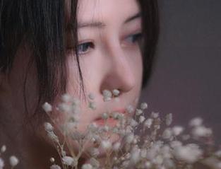 樱晚gigi短裤美图，满满的活力与阳光，像是冬日的第一缕阳光！