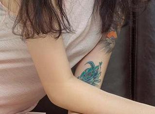 爱尤物 – 李希瑶的牛仔裤这个福利，图包值得一试哦！