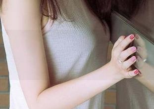 爱尤物 – 李莉莉户外写真集：精选出游的随性感觉