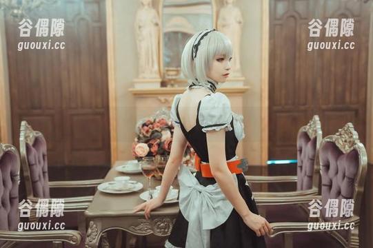 观看：爱老师phd的御姐写真，会让你心跳加速吗？