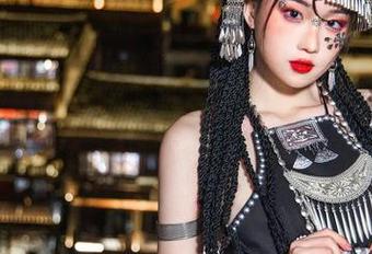 腥红之月的定制瞬间—把瓦斯塔亚小龙虾的美瞬间定格为图片！
